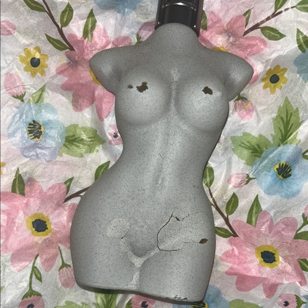 KKW Body 3